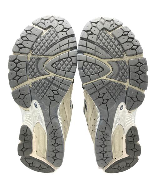 NEW BALANCE（ニューバランス）NEW BALANCE (ニューバランス) ローカットスニーカー　	ML2002RA グレー サイズ:26の古着・服飾アイテム