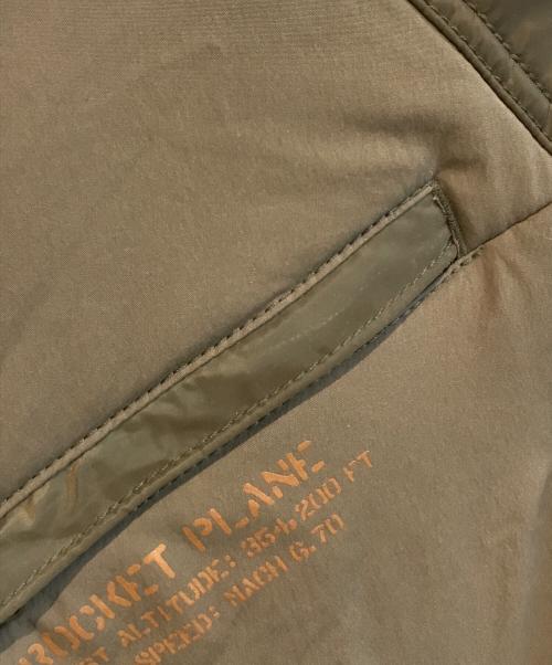 AVIREX（アヴィレックス）AVIREX (アヴィレックス) MIX FABRIC BOMBER JACKET　6182167 カーキ サイズ:Mの古着・服飾アイテム