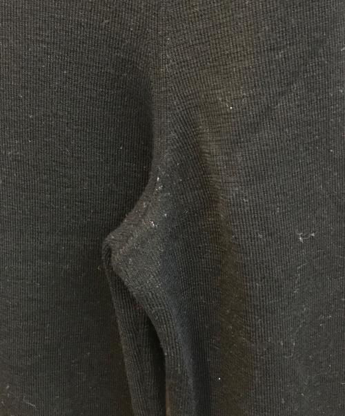 FOXEY（フォクシー）FOXEY (フォクシー) タートルネックニット　27526-KATFA115C-7 ブラック サイズ:38の古着・服飾アイテム