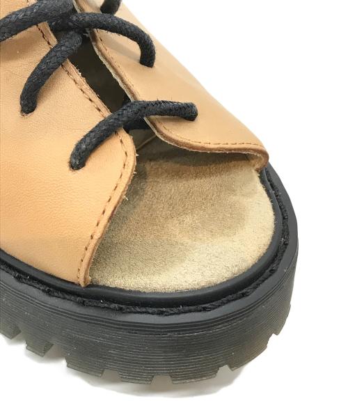 Dr.Martens（ドクターマーチン）Dr.Martens (ドクターマーチン) ヒールサンダル ベージュ サイズ:SIZE UK4の古着・服飾アイテム