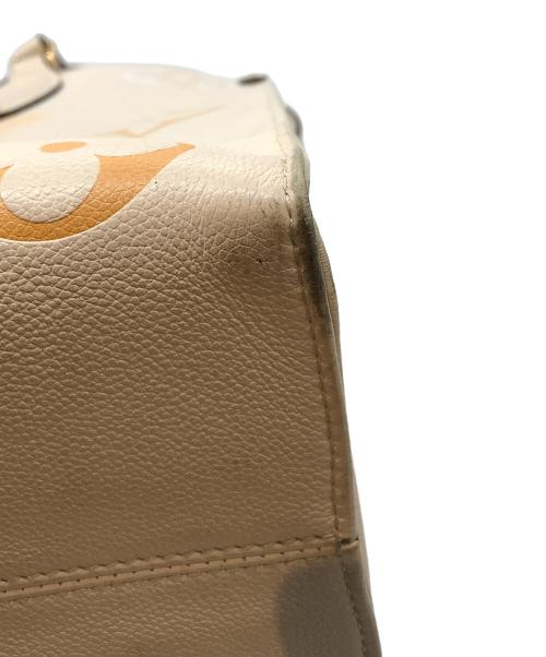 LOUIS VUITTON（ルイ ヴィトン）LOUIS VUITTON (ルイ ヴィトン) アンプラント オンザゴー MM　M45717 ベージュの古着・服飾アイテム