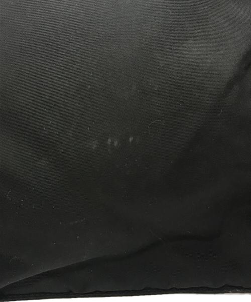 PRADA（プラダ）PRADA (プラダ) ナイロンショルダーバッグ ブラックの古着・服飾アイテム