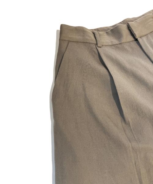 MAISON SPECIAL（メゾンスペシャル）MAISON SPECIAL (メゾンスペシャル) 2way Two Tuck Wide Pants　21232465311 グレー サイズ:38の古着・服飾アイテム