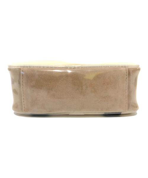 UGG（アグ）UGG (アグ) ショルダーバッグ アイボリーの古着・服飾アイテム