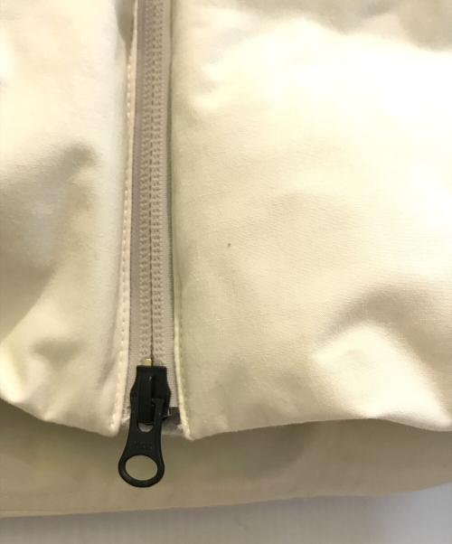DESCENTE（デサント）DESCENTE (デサント) ダウンジャケット　DAMOGK34U アイボリー サイズ:XLの古着・服飾アイテム