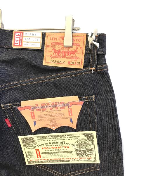 LEVI'S VINTAGE CLOTHING（リーバイス ビンテージ クロージング）LEVI'S VINTAGE CLOTHING (リーバイス ビンテージ クロージング) 1967 505 ジーンズORGANIC　67505-0130 インディゴ サイズ:W38 未使用品の古着・服飾アイテム