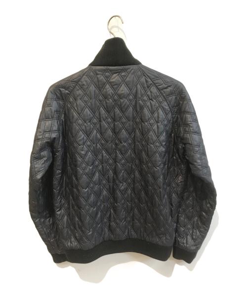 FRED PERRY（フレッドペリー）FRED PERRY (フレッドペリー) リバーシブル中綿ジャケット F2036 グリーン×ブラック サイズ:Lの古着・服飾アイテム