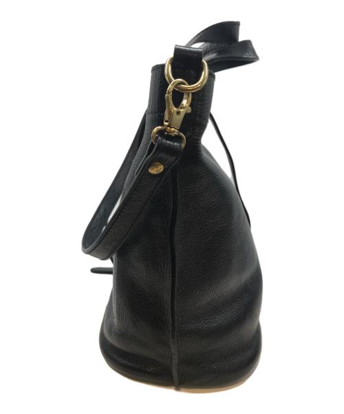 IL BISONTE（イル ビゾンテ）IL BISONTE (イル ビゾンテ) タッセルチャーム付き2WAYショルダーバッグ ブラックの古着・服飾アイテム