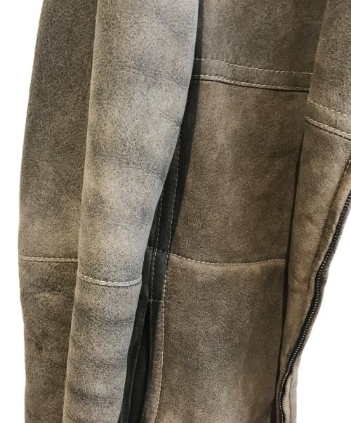 MaxMara（マックスマーラ）MaxMara (マックスマーラ) ムートンジャケット グレー サイズ:44の古着・服飾アイテム