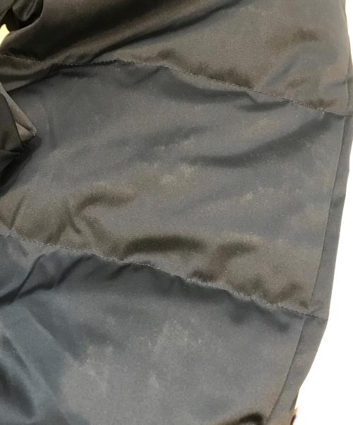 +J（プラスジェイ）+J (プラスジェイ) ダウンジャケット　211-443932 ネイビー サイズ:Ｍ 未使用品の古着・服飾アイテム