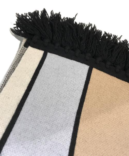 BURBERRY（バーバリー）BURBERRY (バーバリー) ロゴフリンジボーダーマフラー ベージュの古着・服飾アイテム