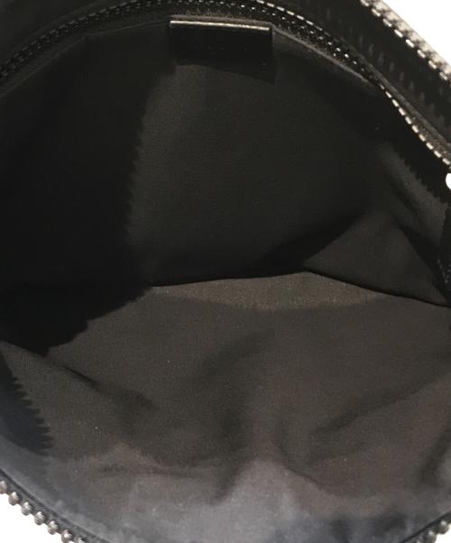 GUCCI（グッチ）GUCCI (グッチ) ナイロンショルダーバッグ ブラックの古着・服飾アイテム