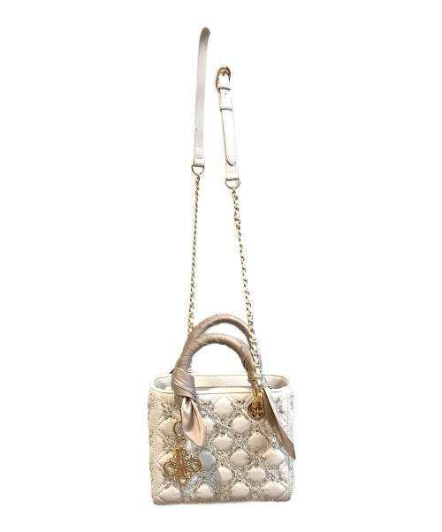 RANDA（ランダ）RANDA (ランダ) ビジューキルティングバッグ ベージュの古着・服飾アイテム