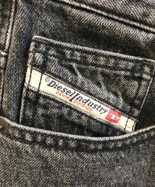 DIESEL（ディーゼル）DIESEL (ディーゼル) 2010 FS5 デニムパンツ　A06106 ブラック サイズ:71ｃｍの古着・服飾アイテム