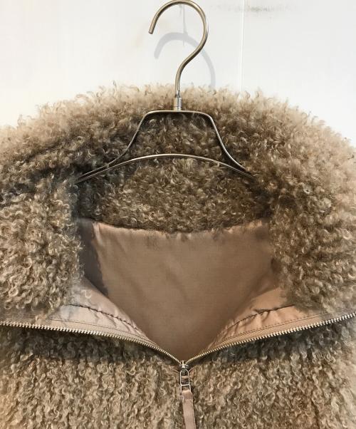 vivapresto（ビバプレスト）vivapresto (ビバプレスト) フェイクファーベスト ベージュ サイズ:Ｍ 未使用品の古着・服飾アイテム