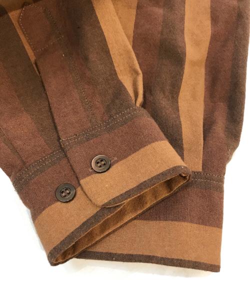 LEVI'S VINTAGE CLOTHING（リーバイス ビンテージ クロージング）LEVI'S VINTAGE CLOTHING (リーバイス ビンテージ クロージング) SPORTSWEAR シャツ ベージュ サイズ:Sの古着・服飾アイテム