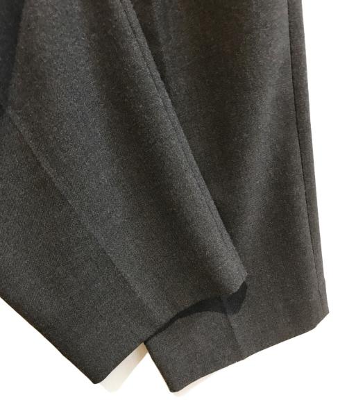 journal standard L'essage（ジャーナルスタンダード レサージュ）journal standard L'essage (ジャーナルスタンダード レサージュ) ヴィスポリーノ2タックワイドパンツ　24030370011010 グレー サイズ:Sの古着・服飾アイテム