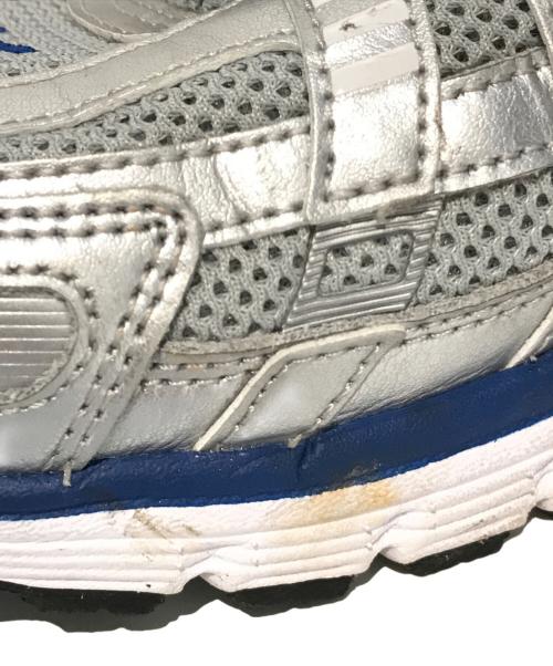 NIKE（ナイキ）NIKE (ナイキ) W P-6000 METALLIC SILVER　BV1021-001 シルバー×ブルー サイズ:27の古着・服飾アイテム