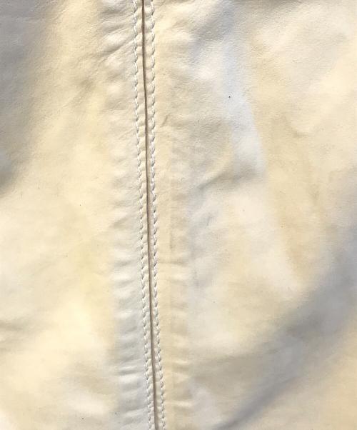HUGO BOSS（ヒューゴ ボス）HUGO BOSS (ヒューゴ ボス) レザージャケット アイボリー サイズ:Lの古着・服飾アイテム
