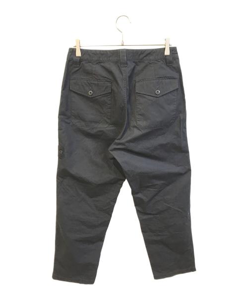 STONE ISLAND（ストーンアイランド）STONE ISLAND (ストーンアイランド) Ghost Ventile Pleated Pant　8115312F1 ブラック サイズ:SIZE 73.5cm (W29)の古着・服飾アイテム