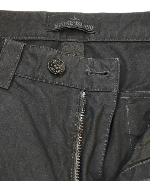 STONE ISLAND（ストーンアイランド）STONE ISLAND (ストーンアイランド) Ghost Ventile Pleated Pant　8115312F1 ブラック サイズ:SIZE 73.5cm (W29)の古着・服飾アイテム