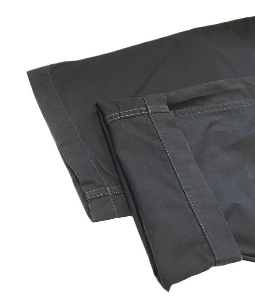 STONE ISLAND（ストーンアイランド）STONE ISLAND (ストーンアイランド) Ghost Ventile Pleated Pant　8115312F1 ブラック サイズ:SIZE 73.5cm (W29)の古着・服飾アイテム