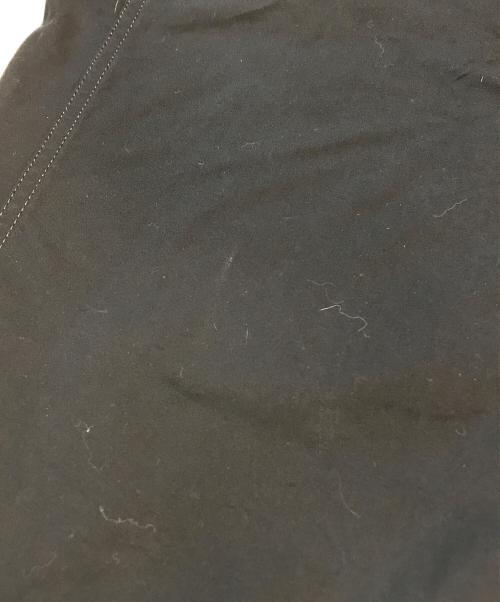 STONE ISLAND（ストーンアイランド）STONE ISLAND (ストーンアイランド) Ghost Ventile Pleated Pant　8115312F1 ブラック サイズ:SIZE 73.5cm (W29)の古着・服飾アイテム