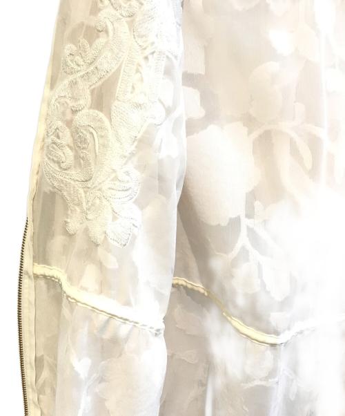 GRACE CONTINENTAL（（グレースコンチネンタル）GRACE CONTINENTAL (（グレースコンチネンタル) ジャガード刺繍ブルゾン　0124201068 ベージュ サイズ:38の古着・服飾アイテム