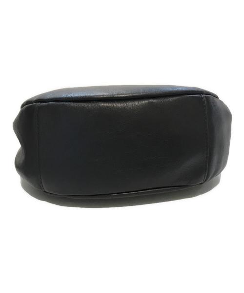 russet（ラシット）russet (ラシット) ソフトレザーラウンドショルダーバッグ ブラックの古着・服飾アイテム