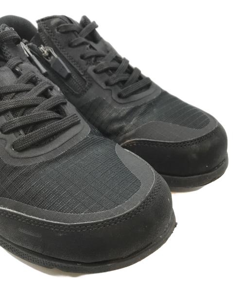 asics（アシックス）asics (アシックス) スニーカー ブラック サイズ:22.5cmの古着・服飾アイテム