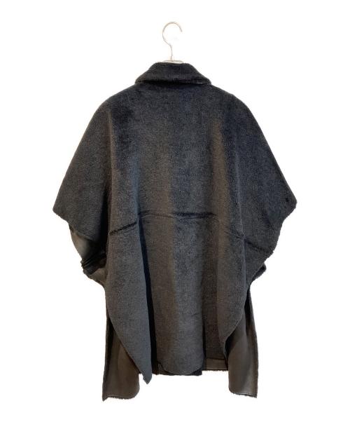 Ameri（アメリ）AMERI (アメリ) REVERSIBLE BOA PONCHO COAT　01220730980 ブラック サイズ:Fの古着・服飾アイテム