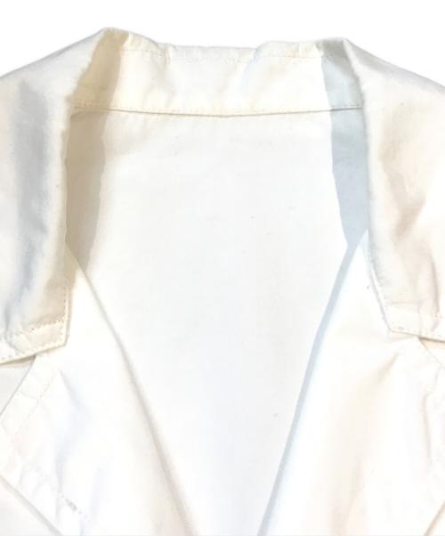 TOMORROW LAND（トゥモローランド）TOMORROW LAND (トゥモローランド) 80/2コットントロピカル シャツブルゾン　63-08-01-08105 ホワイト サイズ:Mの古着・服飾アイテム