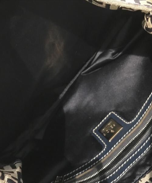 FENDI（フェンディ）FENDI (フェンディ) ズッキーノショルダーバッグ　26325 ブラウンの古着・服飾アイテム