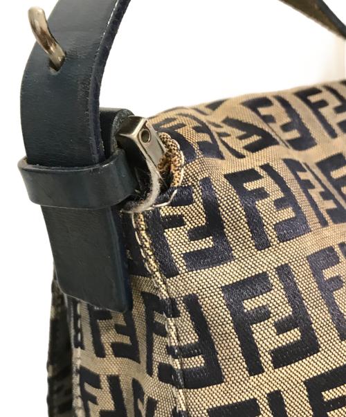 FENDI（フェンディ）FENDI (フェンディ) ズッキーノショルダーバッグ　26325 ブラウンの古着・服飾アイテム