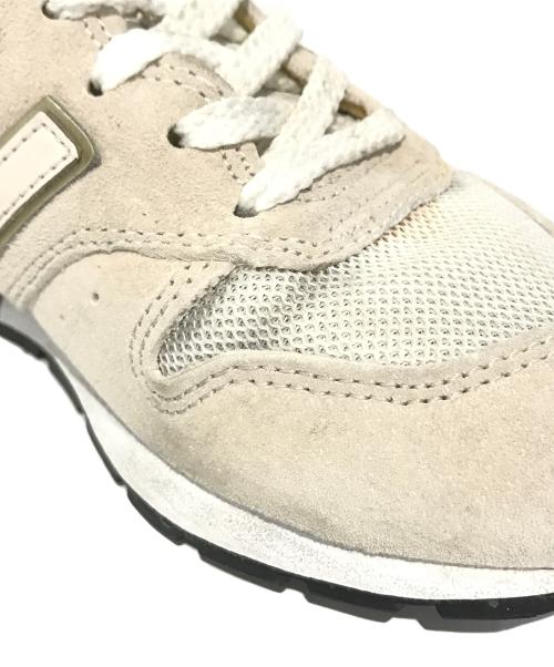 NEW BALANCE（ニューバランス）NEW BALANCE (ニューバランス) ローカットスニーカー　CM996BI ホワイト サイズ:24の古着・服飾アイテム