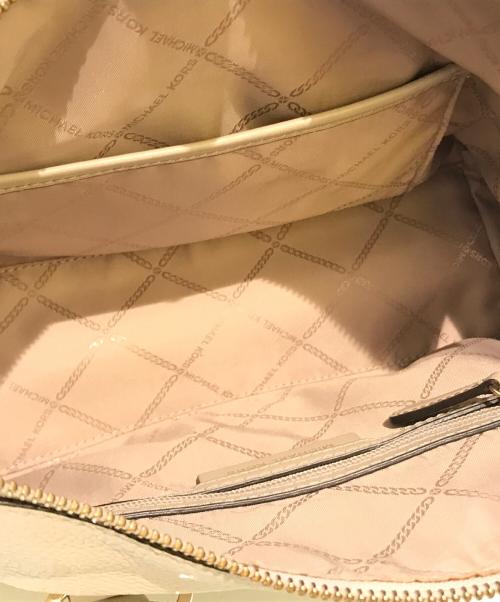 MICHAEL KORS（マイケル・コース）MICHAEL KORS (マイケル・コース) 2WAYショルダーバッグ　30S0GCCS1T ベージュの古着・服飾アイテム