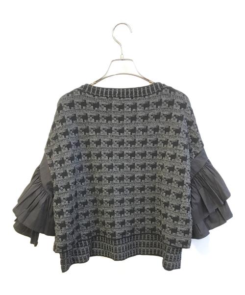 HIROKO KOSHINO（ヒロコ コシノ）HIROKO KOSHINO (ヒロコ コシノ) 袖フリルニット　RRFFC20900 ブラック サイズ:Ｍ 未使用品の古着・服飾アイテム