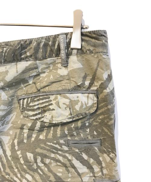 C.P COMPANY（シーピーカンパニー）C.P COMPANY (シーピーカンパニー) カーゴショートパンツ　CPU0582 001734 カーキ サイズ:48の古着・服飾アイテム