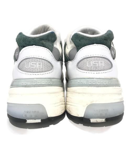 NEW BALANCE（ニューバランス）NEW BALANCE (ニューバランス) ローカットスニーカー　U992GB アイボリー×グリーン サイズ:27の古着・服飾アイテム