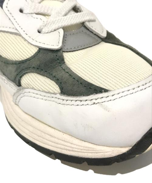 NEW BALANCE（ニューバランス）NEW BALANCE (ニューバランス) ローカットスニーカー　U992GB アイボリー×グリーン サイズ:27の古着・服飾アイテム