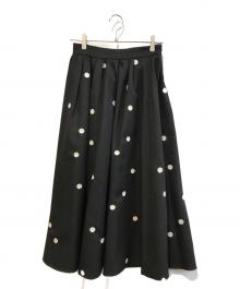 JUSGLITTY（ジャスグリッティー）の古着「ドット刺繍タックスカート　43330460」｜ブラック