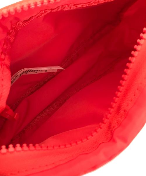 Acne studios（アクネ ストゥディオズ）ACNE STUDIOS (アクネ ストゥディオズ) フェイスクロスボディバッグ FA-UX-BAGS000028 レッドの古着・服飾アイテム