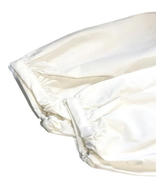 SHIPS（シップス）SHIPS (シップス) フリル刺繍ペプラムブラウス　311-11-2137-0599 ホワイト サイズ:ONESIZE 未使用品の古着・服飾アイテム