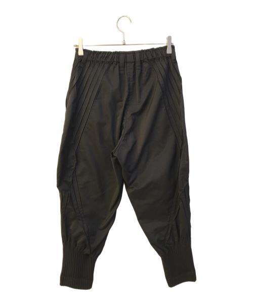 A-POC ABLE ISSEY MIYAKE（エイポック エイブル イッセイ ミヤケ）A-POC ABLE ISSEY MIYAKE (エイポック エイブル イッセイ ミヤケ) TYPE-S BASICS　AT55FF704 ブラック サイズ:2の古着・服飾アイテム