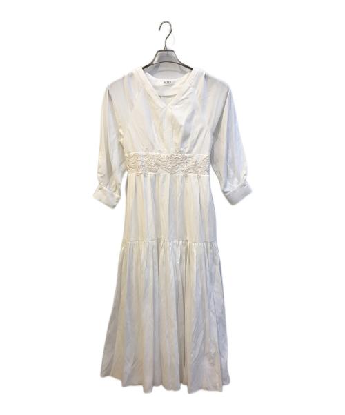 HER LIP TO（ハーリップトゥ）Her lip to (ハーリップトゥ) Leaf Lace Motif Tiered Dress　1241305071 ホワイト サイズ:Ｓの古着・服飾アイテム