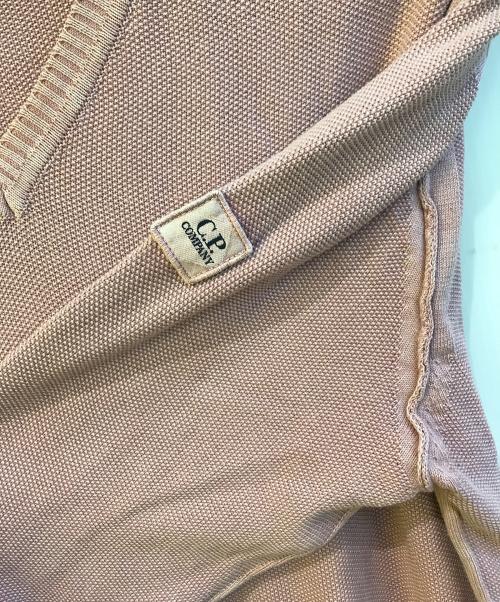 C.P COMPANY（シーピーカンパニー）C.P COMPANY (シーピーカンパニー) Vネックニット ピンク サイズ:50の古着・服飾アイテム