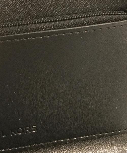 MICHAEL KORS（マイケル・コース）MICHAEL KORS (マイケル・コース) 折り財布 ブラックの古着・服飾アイテム