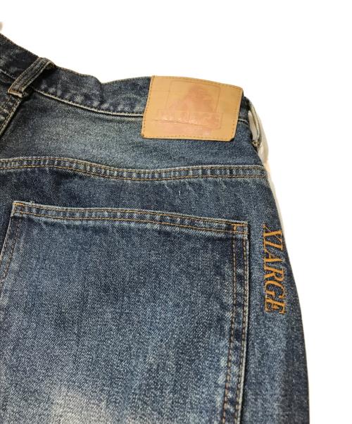 X-LARGE（エクストララージ）X-LARGE (エクストララージ) デニムパンツ　101241031006 インディゴ サイズ:W32の古着・服飾アイテム