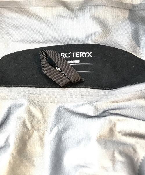 ARC'TERYX（アークテリクス）ARC'TERYX (アークテリクス) BETA JACKET　X000010513 ブラックサファイア サイズ:Ｍの古着・服飾アイテム