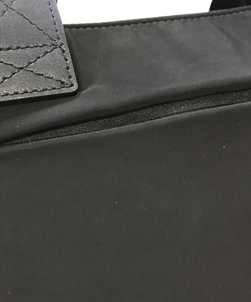 EMPORIO ARMANI（エンポリオ アルマーニ）EMPORIO ARMANI (エンポリオ アルマーニ) ショルダーバッグ ブラックの古着・服飾アイテム